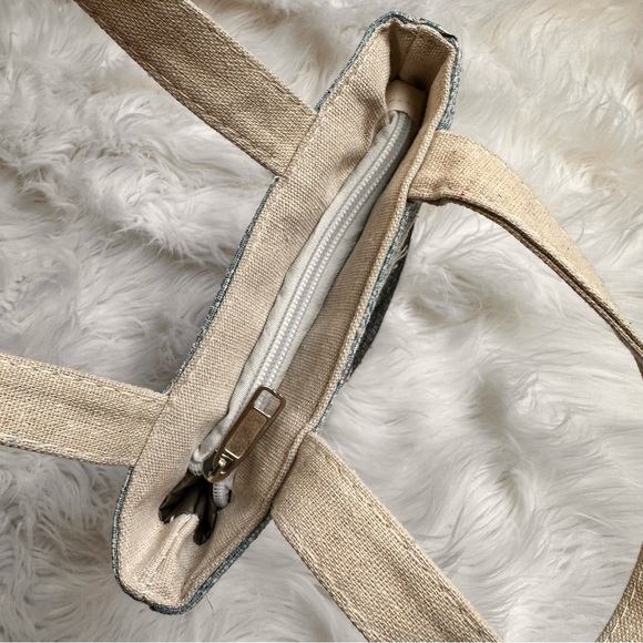 SOLD🫧 Cat Needlepoint Mini Zippered Tote Bag Purse - Picture 5 of 11